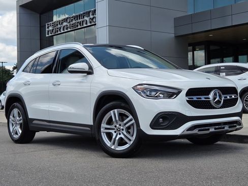 Used 2023 Mercedes-Benz GLA 250 4MATIC image 2