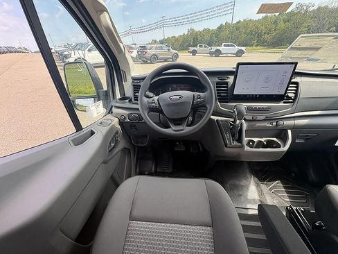 New 2026 Ford Transit 250 Low Roof RWD image 20
