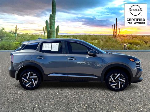 Certified 2025 Nissan Kicks SV image 6