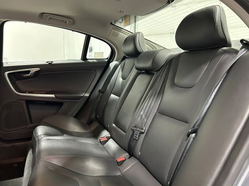 Used 2018 Volvo S60 T5 Inscription Platinum w/ Climate Package AWD/4WD image 29