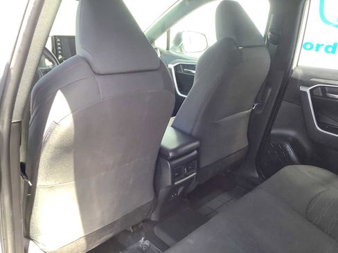 Used 2022 Toyota RAV4 SE w/ Weather & Moonroof Package AWD/4WD image 13