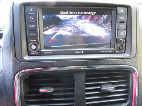 Used 2018 Dodge Grand Caravan GT FWD image 20