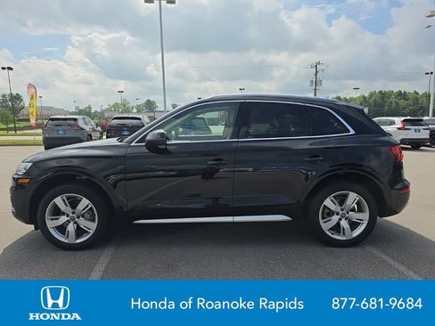 Used 2019 Audi Q5 2.0T Premium w/ Convenience Package AWD/4WD image 2