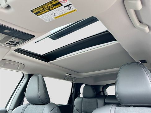 New 2025 Mitsubishi Outlander AWD image 23