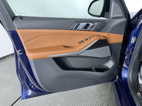 Certified 2025 BMW X5 M60i image 10