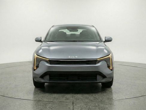 Used 2025 Kia K4 FWD image 2