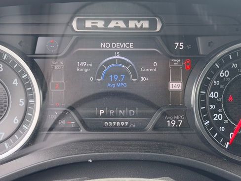 Used 2022 RAM 1500 Big Horn AWD/4WD image 12