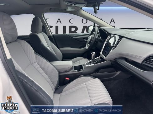 Used 2025 Subaru Outback Premium image 17