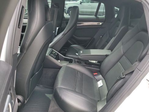 Used 2018 Porsche Panamera w/ Premium Package Plus RWD image 3