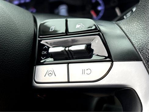 Used 2022 Hyundai Tucson SE image 13