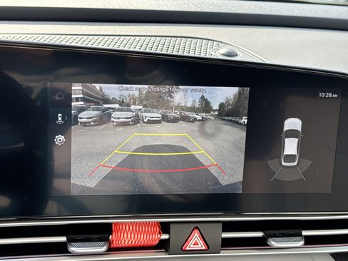 Used 2023 Hyundai Elantra Limited image 32