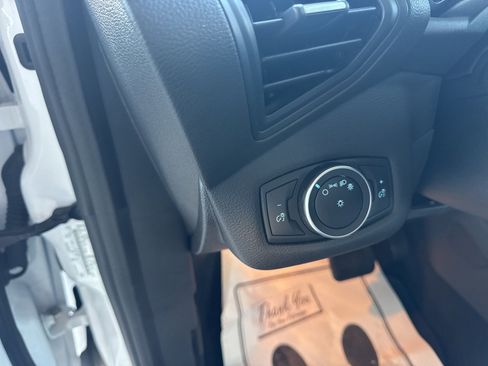 Used 2018 Ford C-MAX SE image 23
