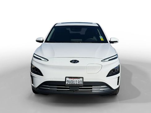 Certified 2023 Hyundai Kona Limited FWD image 8