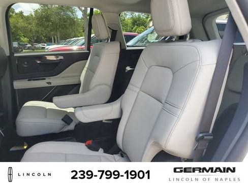 New 2026 Lincoln Aviator 2WD image 19