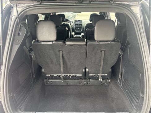 Used 2017 Dodge Grand Caravan GT w/ Safety Sphere Group FWD image 17