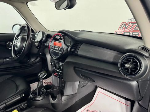 Used 2016 MINI Cooper 2-Door Hardtop image 11