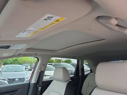 Used 2024 Honda CR-V EX image 25