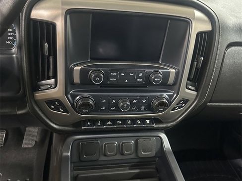 Used 2018 GMC Sierra 2500 Denali w/ Duramax Plus Package image 21