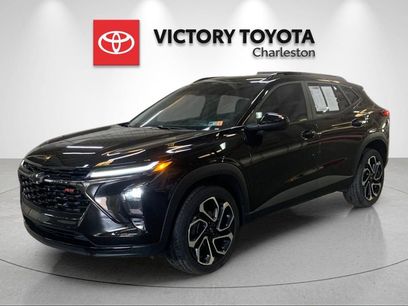 Used 2025 Chevrolet Trax RS w/ Sunroof Package