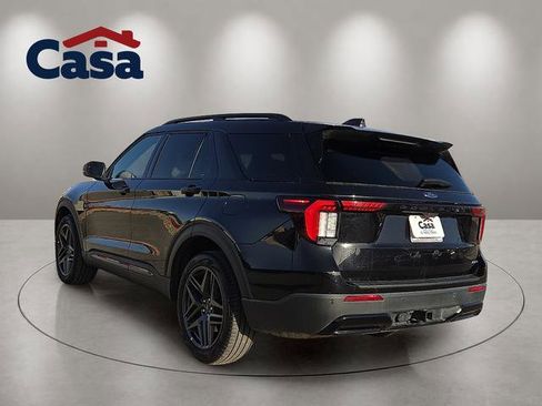 Used 2025 Ford Explorer ST-Line w/ ST-Line Street Pack AWD/4WD image 4