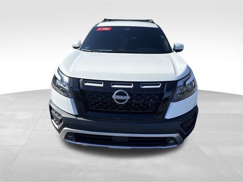 Used 2025 Nissan Pathfinder Rock Creek image 9