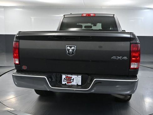 Used 2019 RAM 1500 ST w/ SXT Plus Group AWD/4WD image 7