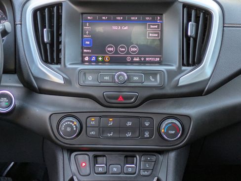 Used 2021 GMC Terrain SLE image 13