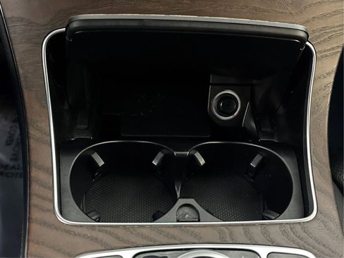 Used 2019 Mercedes-Benz GLC 300 4MATIC Coupe image 22