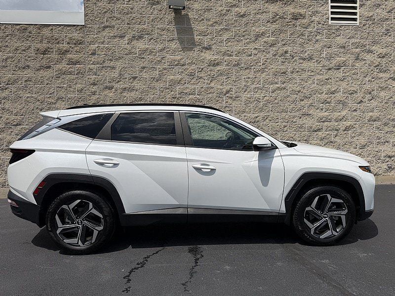 Used 2022 Hyundai Tucson SEL w/ Convenience + Premium Package AWD/4WD image 2