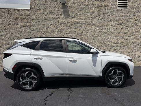 Used 2022 Hyundai Tucson SEL w/ Convenience + Premium Package AWD/4WD image 2