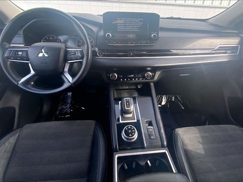 Used 2022 Mitsubishi Outlander SE AWD/4WD image 19