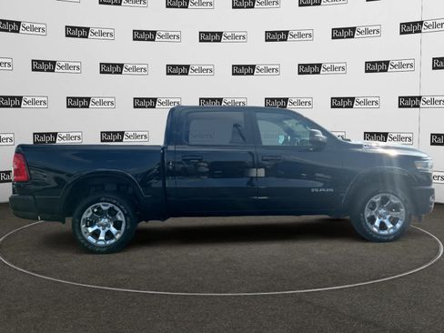 Used 2025 RAM 1500 Big Horn AWD/4WD image 7