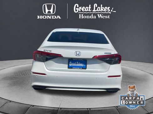 Used 2024 Honda Civic Touring image 5
