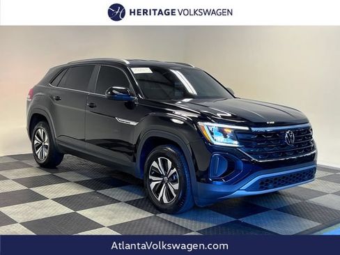 Certified 2024 Volkswagen Atlas Cross Sport SE FWD image 1