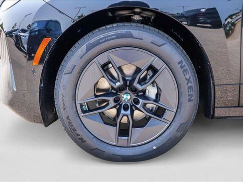 Used 2026 BMW iX xDrive60 image 9