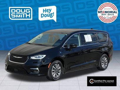 Used 2024 Chrysler Pacifica Limited