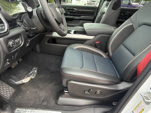 New 2026 RAM 1500 Laramie AWD/4WD image 16