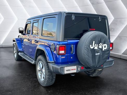 Used 2018 Jeep Wrangler Unlimited Sahara image 6