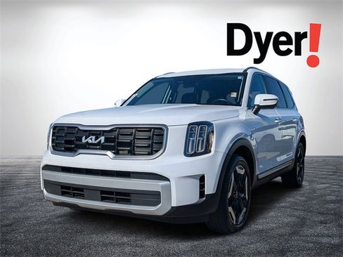 Certified 2025 Kia Telluride S image 8