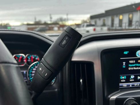 Used 2017 GMC Sierra 1500 SLE w/ SLE Value Package image 20