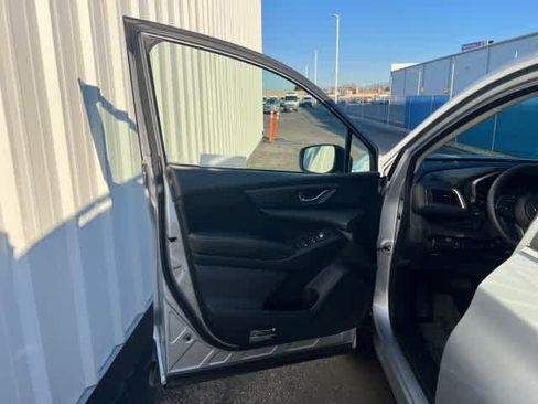 Used 2023 Subaru Ascent Premium w/ Convenience Package image 11