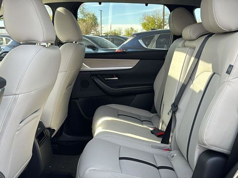 New 2026 MAZDA CX-90 Plug-In Hybrid w/ Preferred image 23