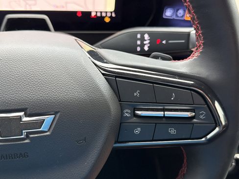 Used 2024 Chevrolet Traverse RS w/ LPO, Floor Liner Package FWD image 19