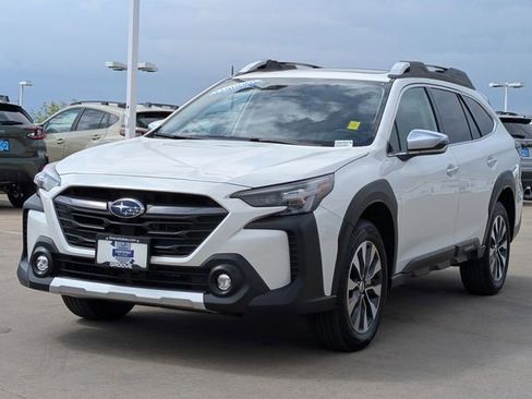 Certified 2025 Subaru Outback Touring XT w/ Tech Package 3 AWD/4WD image 8