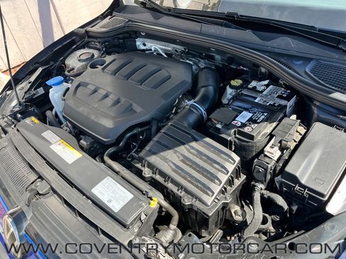 Used 2023 Volkswagen Golf 20th Anniversary Edition image 11