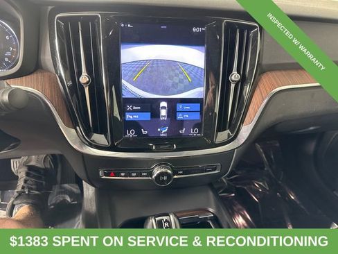 Used 2021 Volvo S60 T6 Momentum AWD/4WD image 30