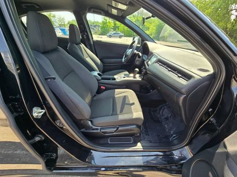 Used 2019 Honda HR-V Sport image 15