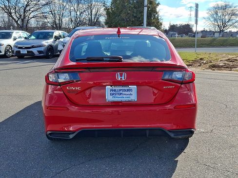 Used 2024 Honda Civic Sport image 5