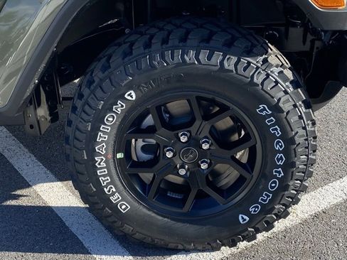 New 2026 Jeep Gladiator Willys image 11