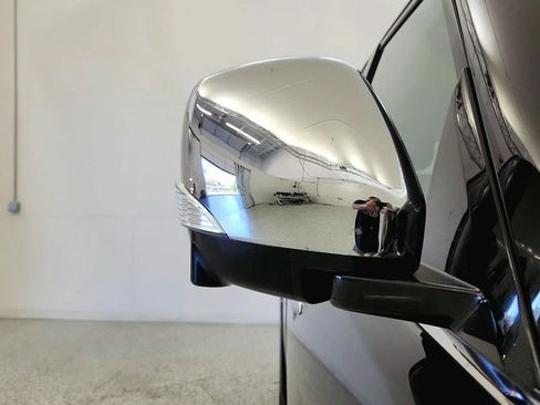 Used 2024 INFINITI QX80 Sensory w/ Cargo Package AWD/4WD image 37